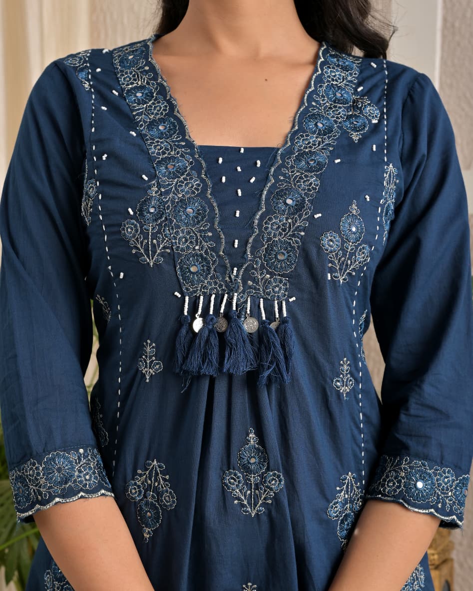 WhatsApp Image 2025-11-17 at 08.18.25 (1)