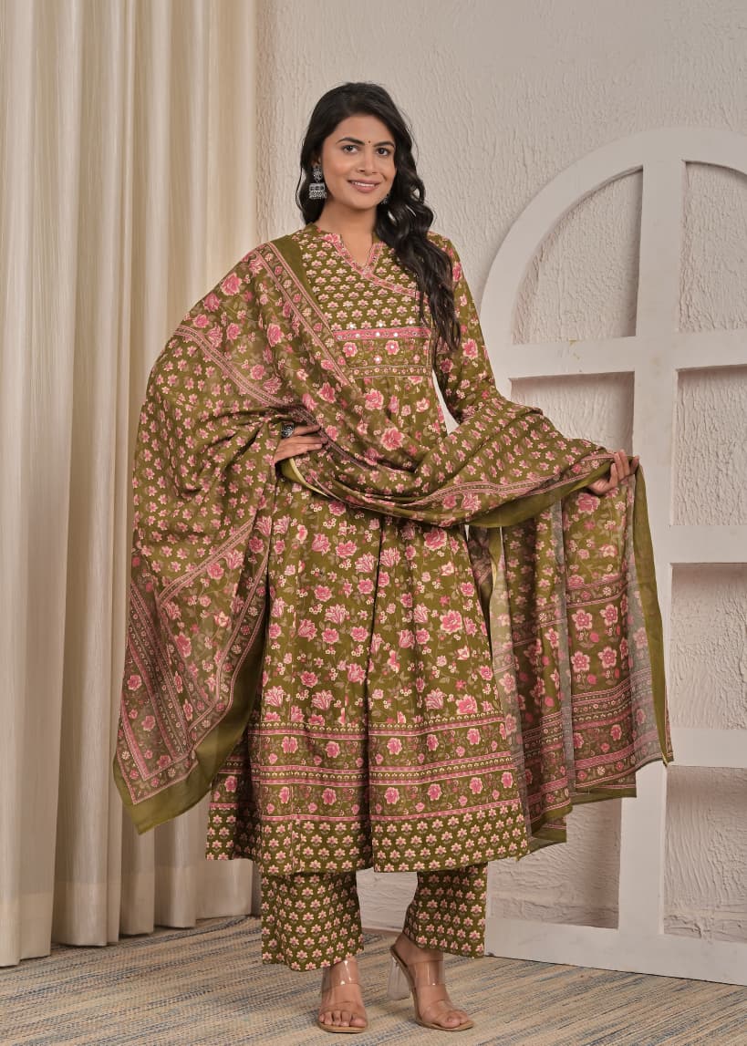 WhatsApp Image 2025-12-02 at 08.29.03 (3)